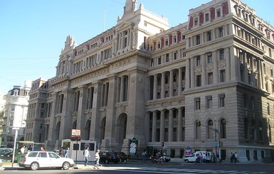 В Аргентине из-за бомбы эвакуировали Верховный суд
