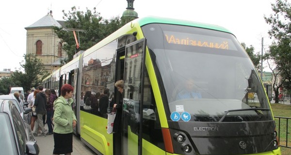 Во Львове на Сыхов поедет семь новых низкопольных трамваев