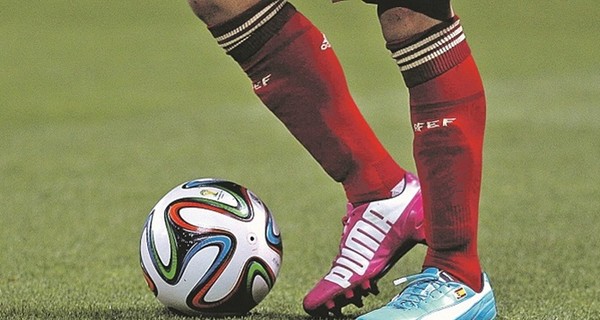 УЕФА расследует загадочное дело об украденных бутсах