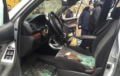 Стрельба в Киеве: ранен водитель джипа