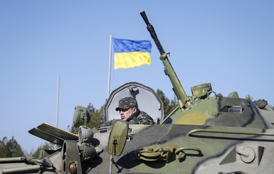 США приняли оборонный бюджет с финансированием украинской армии 