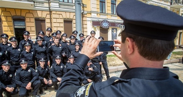 В Киеве патрульные оштрафовали водителя главного полицейского столицы