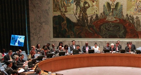 Совбез ООН осудил теракты во Франции