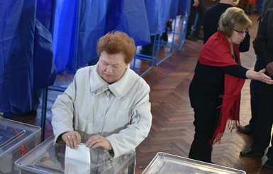 Местные выборы в Украине: стартовал второй тур 