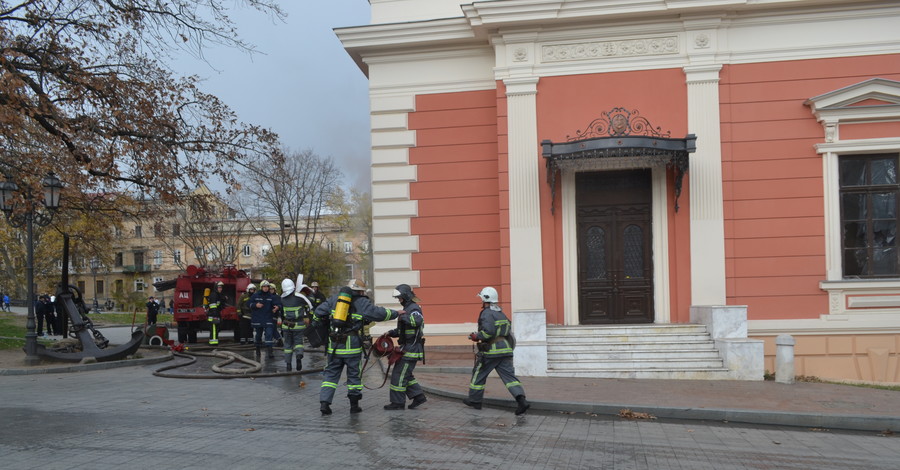 В центре Одессы горел старинный музей