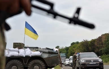 На Луганщине закрыли 12 блокпостов