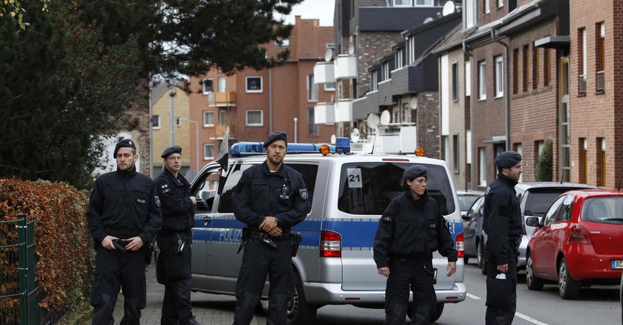 В Германии из-за терактов в Париже задержали пять человек