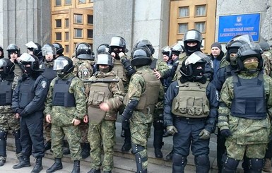 Харьковские активисты хотят арестовать Кернеса