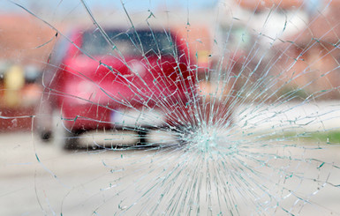 В Тернопольской области водитель бросил четверых детей в багажник за разбитое стекло в машине