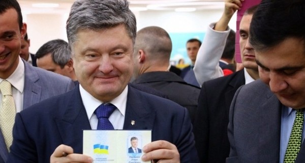 В украинских паспортах русский язык заменят на английский