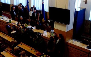 Закарпатские депутаты избирают председателя облсовета в 