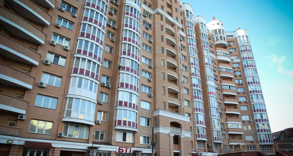 Соседи пострадавшего директора: 