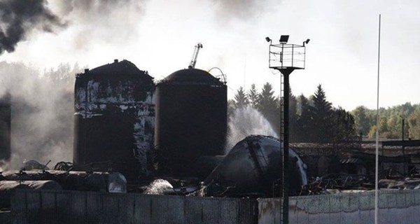 Отчет о пожаре под Васильковым: на нефтебазе 