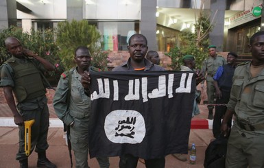 Теракт в Мали: в захваченном отеле находился посол США и известный джазовый исполнитель