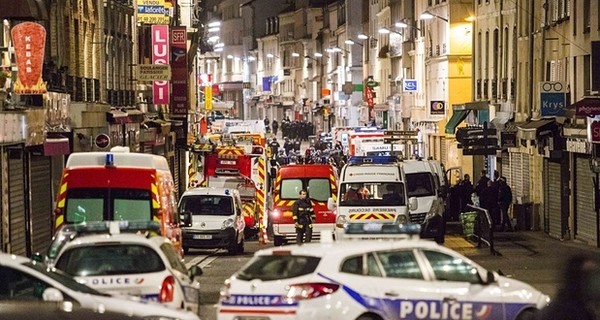 Французская полиция отпустила семерых человек, задержанных во время операции в Сен-Дени