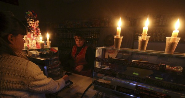 Проблемы с электричеством в Крыму продлятся минимум месяц 