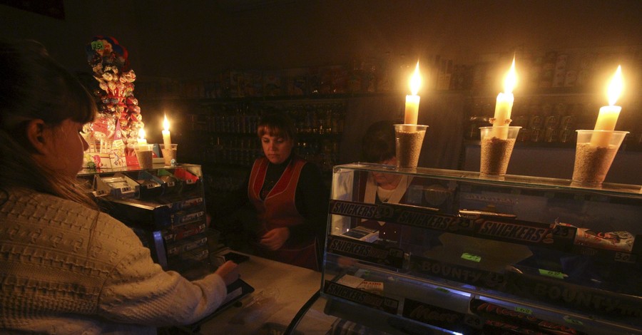 Проблемы с электричеством в Крыму продлятся минимум месяц 