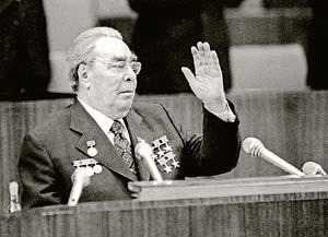 Вопрос о том, кто будет следующим генсеком, решался над телом умершего Брежнева 