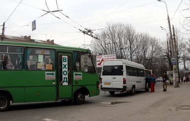На дорогах Запорожья будет больше дешевых автобусов