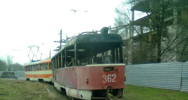 В Запорожье загорелся трамвай с пассажирами