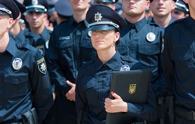 Экс-милиционеры о зарплатах новых полицейских: 