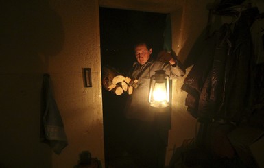 В Симферополе электричество в домах будет всего четыре часа в сутки 