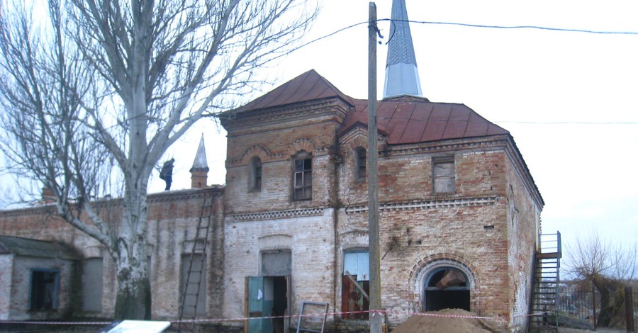 В старинном замке в Запорожье нашли таинственное подземелье
