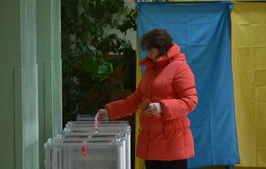 Жебривский: в Мариуполе и Красноармейске у 12:00 проголосовал всего 1% населения