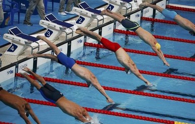 В  Эстонии на соревнованиях пловцы лишились пальцев