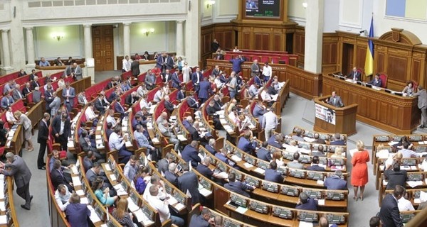 Депутат: Повышение зарплаты депутатам вызовет раздражение в обществе