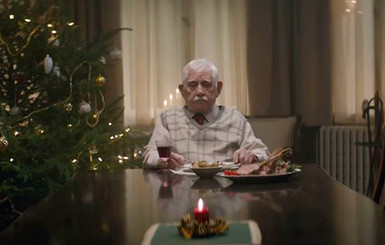 Рождественский ролик про дедушку стал хитом сети