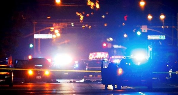 Убийства на вечеринке в Калифорнии: 14 человек расстреляла парочка влюбленных