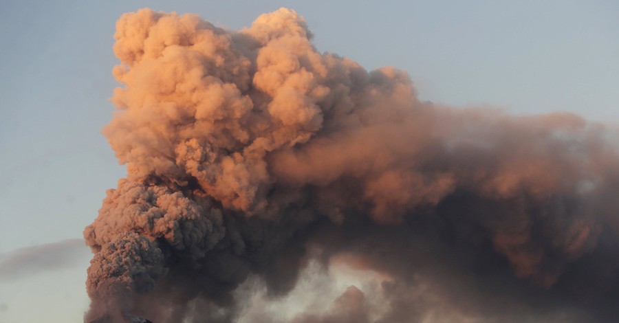 Впервые за 110 лет проснулся вулкан Момотомбо