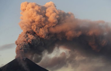 Впервые за 110 лет проснулся вулкан Момотомбо