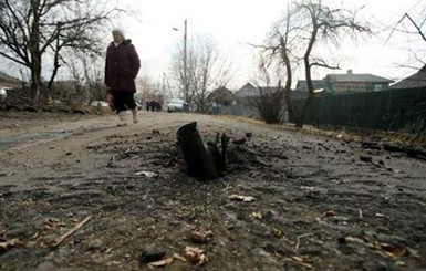 Штаб АТО: в Майорске украинских военных обстреляли из гранатометов
