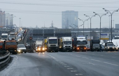 В Москве образовалась рекордная пробка из-за протеста дальнобойщиков