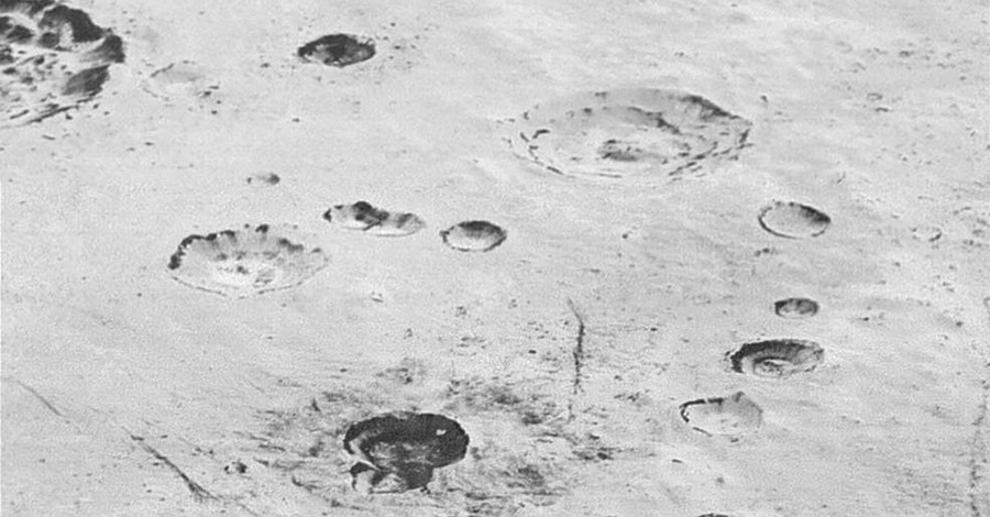НАСА показали снимки Плутона в высоком разрешении