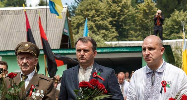 Губернатор Львовской области сложил депутатские полномочия