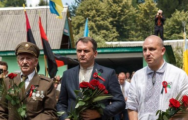 Губернатор Львовской области сложил депутатские полномочия
