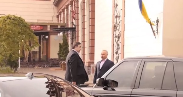 Саакашвили заявил, что на видео МВД у него нет шеи и слишком большой живот
