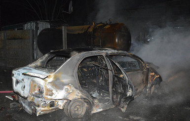 В Днепропетровске сгорела автозаправка, есть пострадавшие