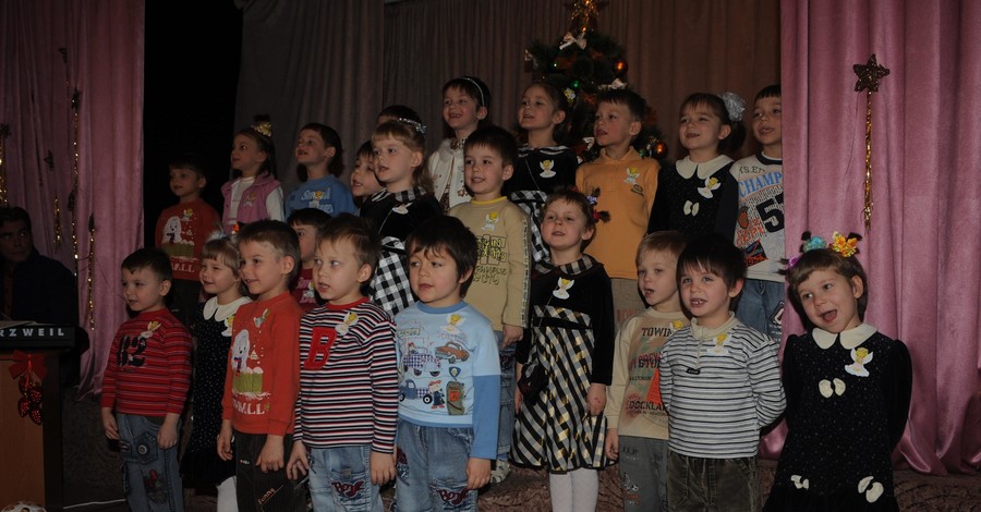 15 лет акции для детей от Рината Ахметова