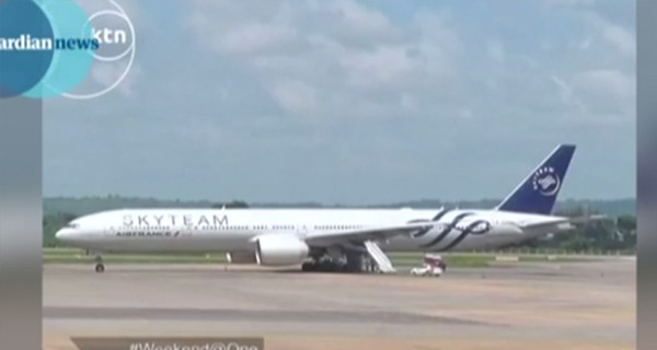В Кении на борту самолета Air France нашли бомбу