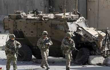 В Афганистане смертник на мотоцикле подорвал себя и шестерых американских военных