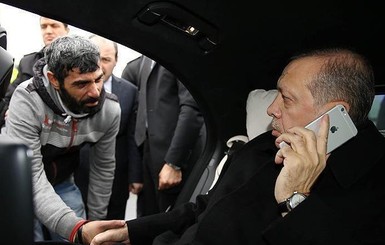 Эрдоган отговорил мужчину от самоубийства