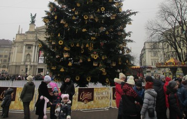 Новый год и Рождество во Львове: джаз, огненное шоу, Дидух и колядки