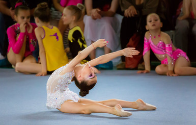 Семилетняя гимнастка из Павлограда выиграла серебро мирового первенства