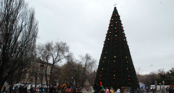 На главной площади Запорожья в новогоднюю ночь устроят дискотеку