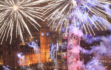 Лучшие фейерверки мира 2016: грандиозное шоу в Великобритании и пожар в Дубае