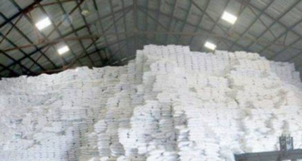 Зэки-мошенники умудрились украсть и перевезти в Днепропетровск 80 тонн сахара